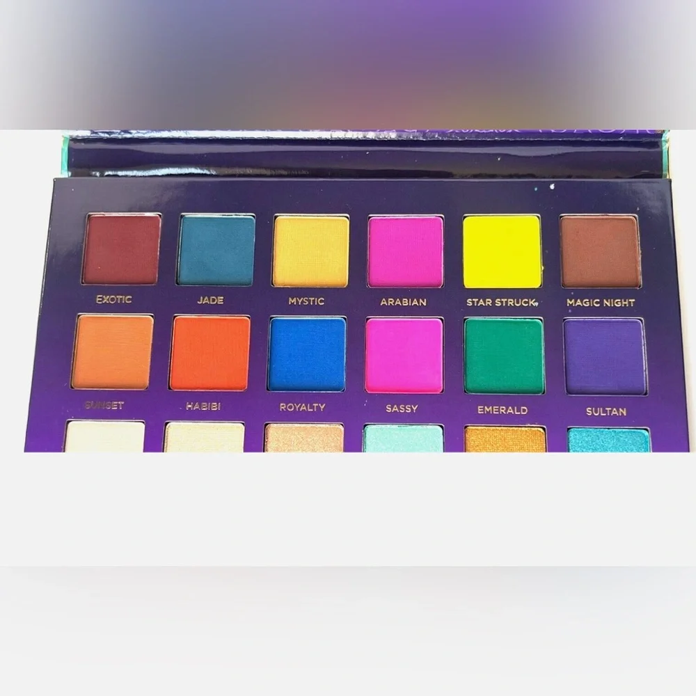 Arabian Nights Eyeshadow Palette - Vibrant Multicolor by
